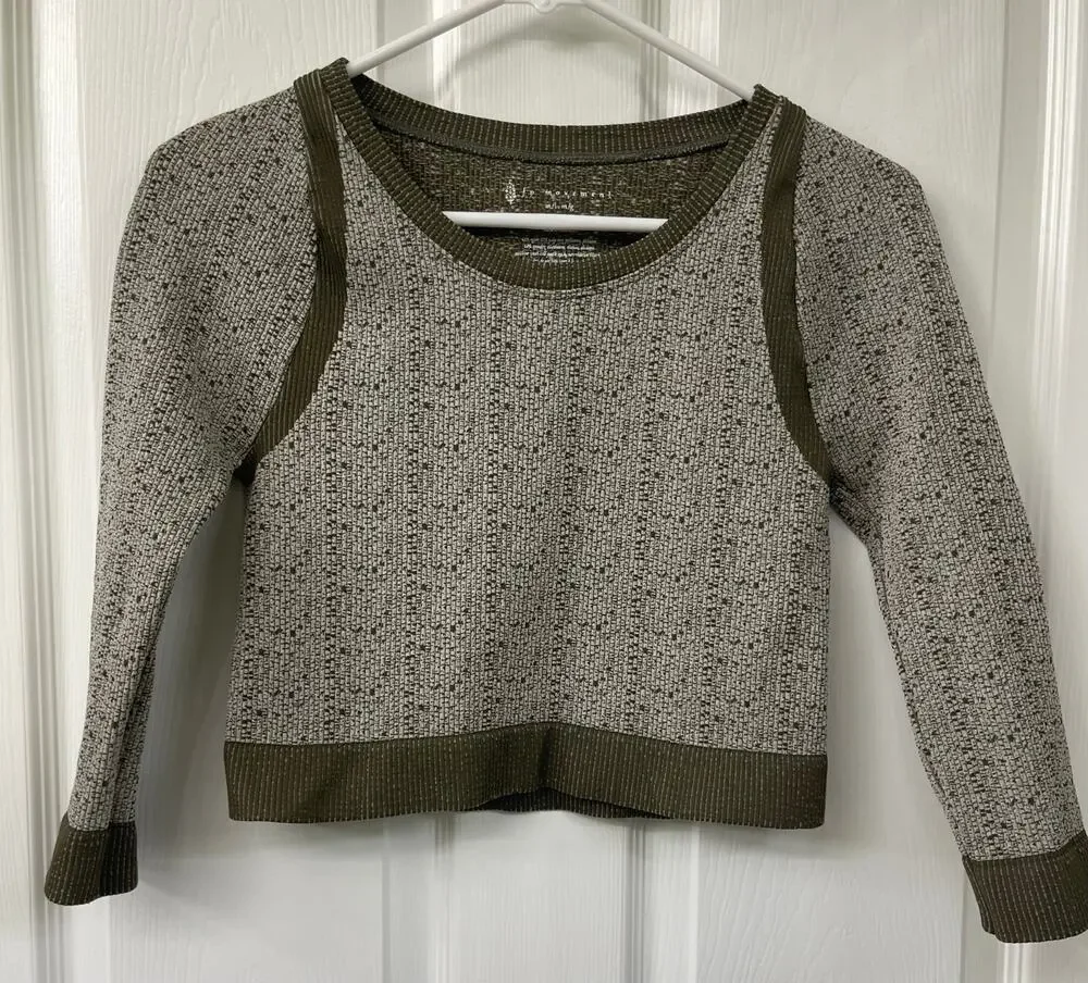 Free People We The Free medium large Give it all scoop crop top olive green
